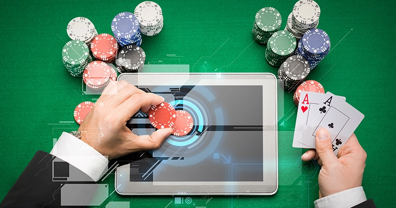 Evolution of Online Gambling with Bookies Per Head